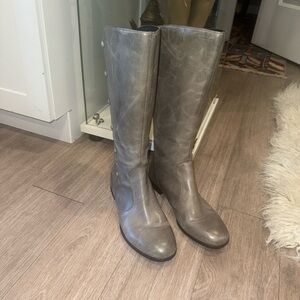 Born Women's NEW Gray Heeled Boots